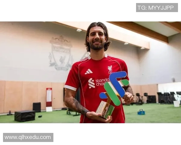 足球明星的卓越表现如何让球迷为之疯狂与赞叹